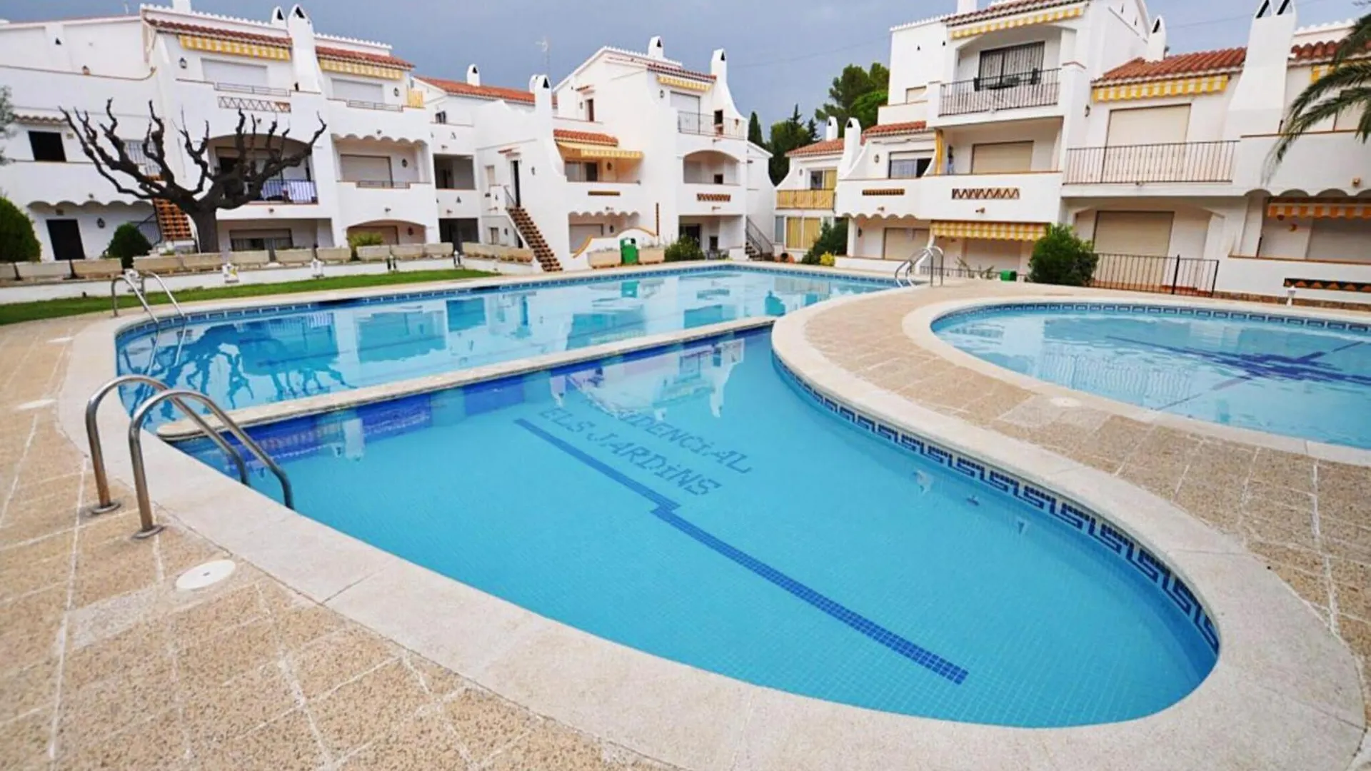 Apartment In Roses With Mountain Views 0*,